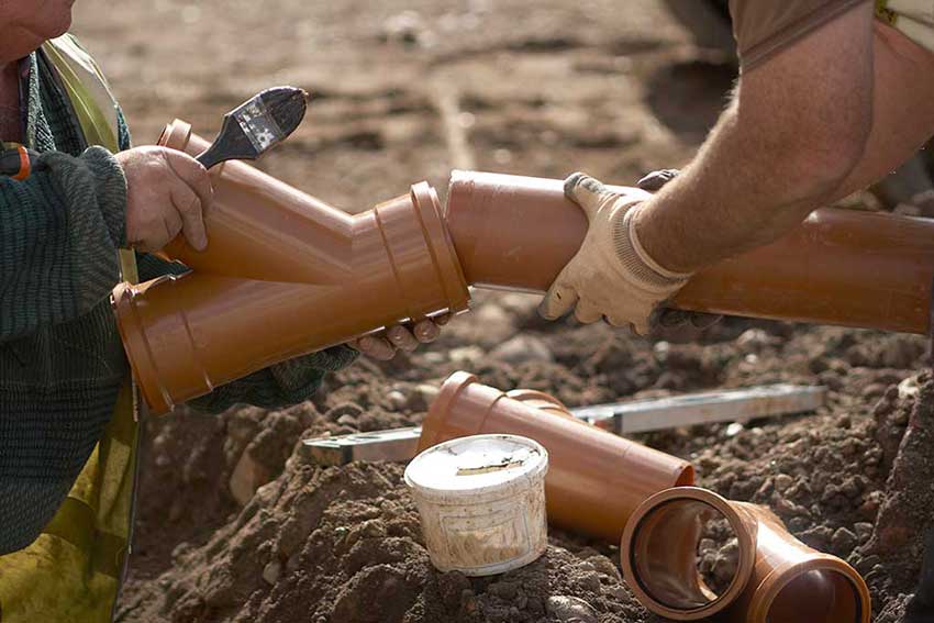 sewer services  - complete Sewer-Pipe-replacement